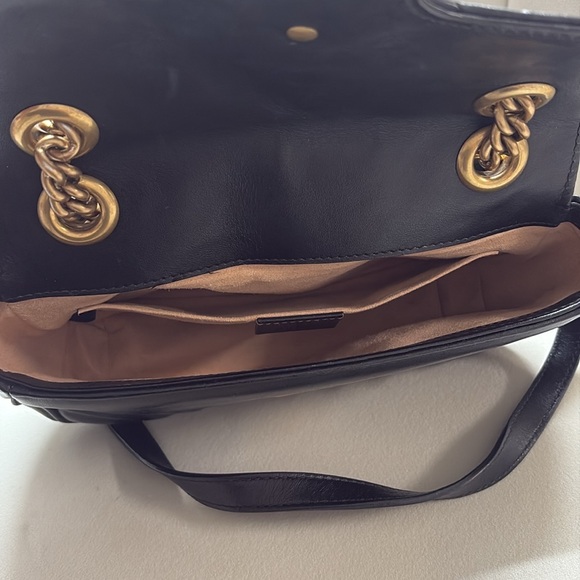 Gucci GG Marmont small shoulder bag - Picture 12 of 14